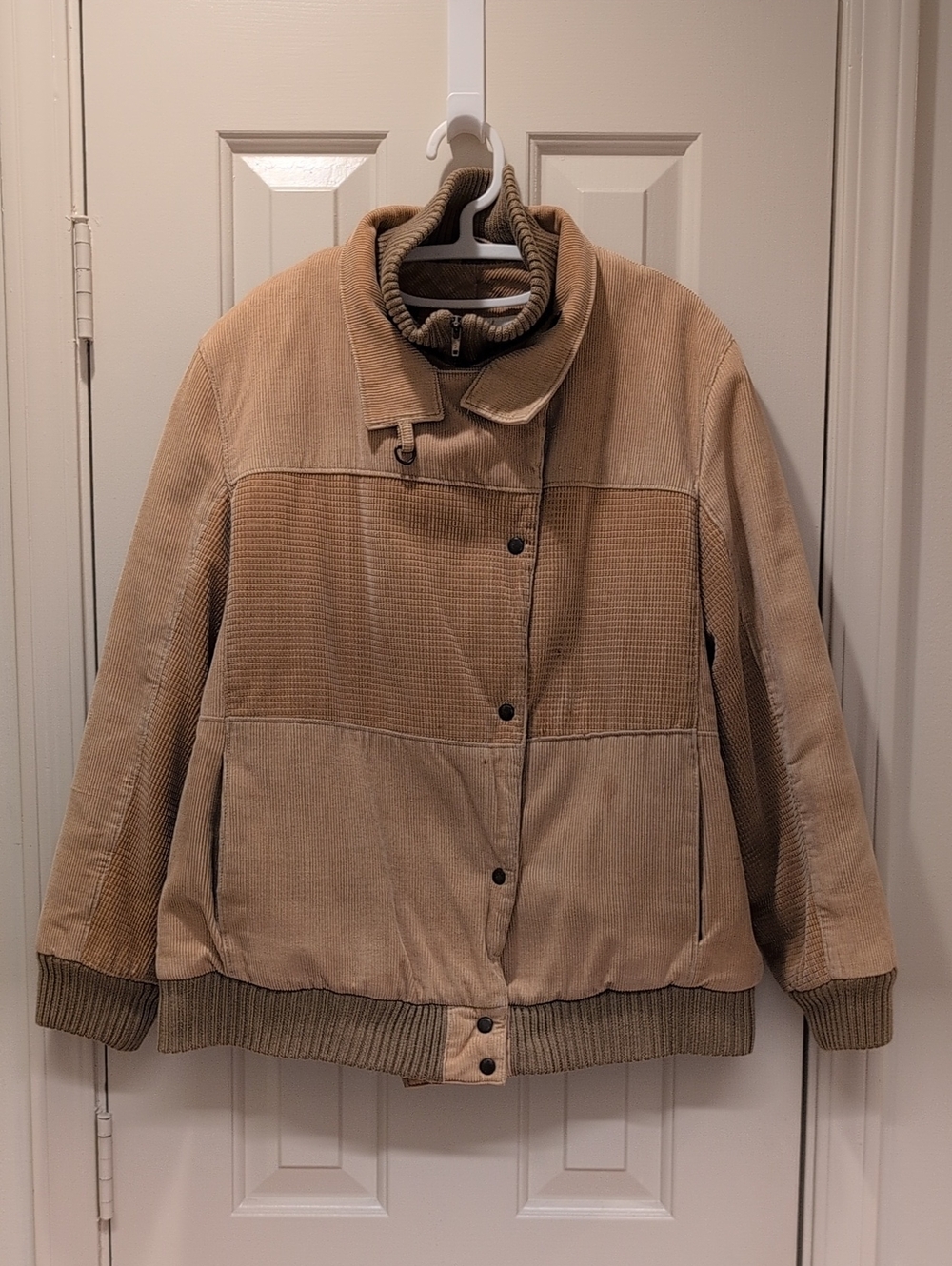 Vintage At Ease Style 12 Corduroy Utility Jacket Tan